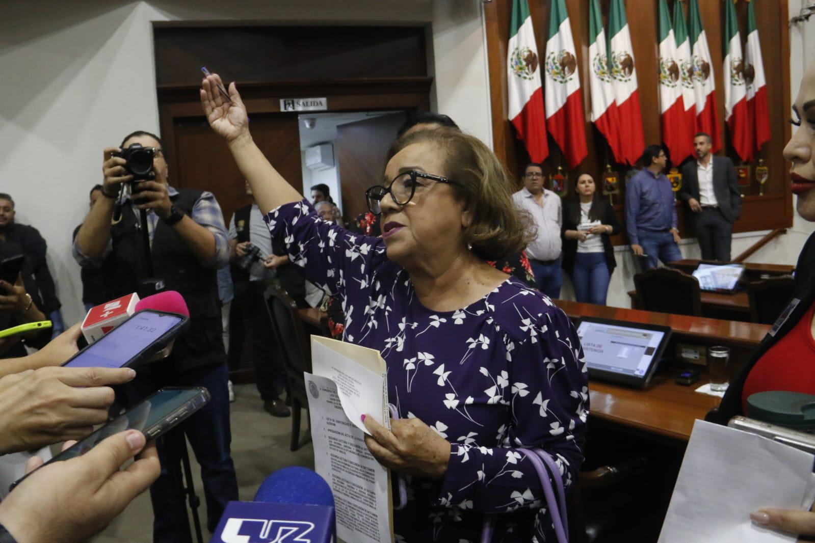 $!Califica Diputada del PAS como ‘mañosada’ el suspender la sesión por protesta de la UAS