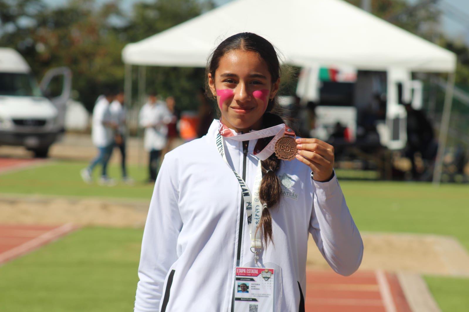 $!Brilla Mazatlán en el arranque del estatal de atletismo