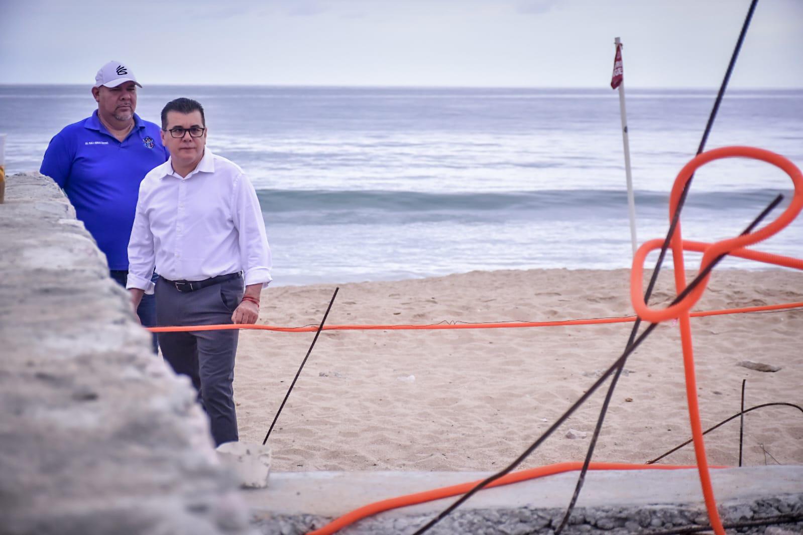 $!Prevén tener listos para Semana Santa dos de los tres nuevos accesos de playa en Mazatlán