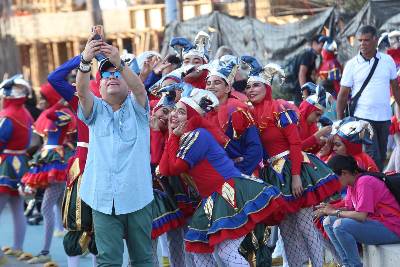 $!Deslumbra el desfile del Carnaval de Mazatlán 2023