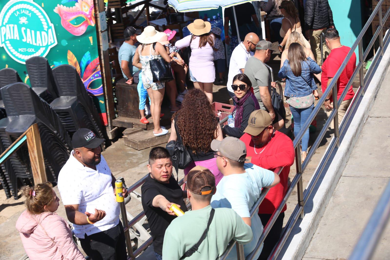 $!Tiene Mazatlán lleno total de turistas por Carnaval