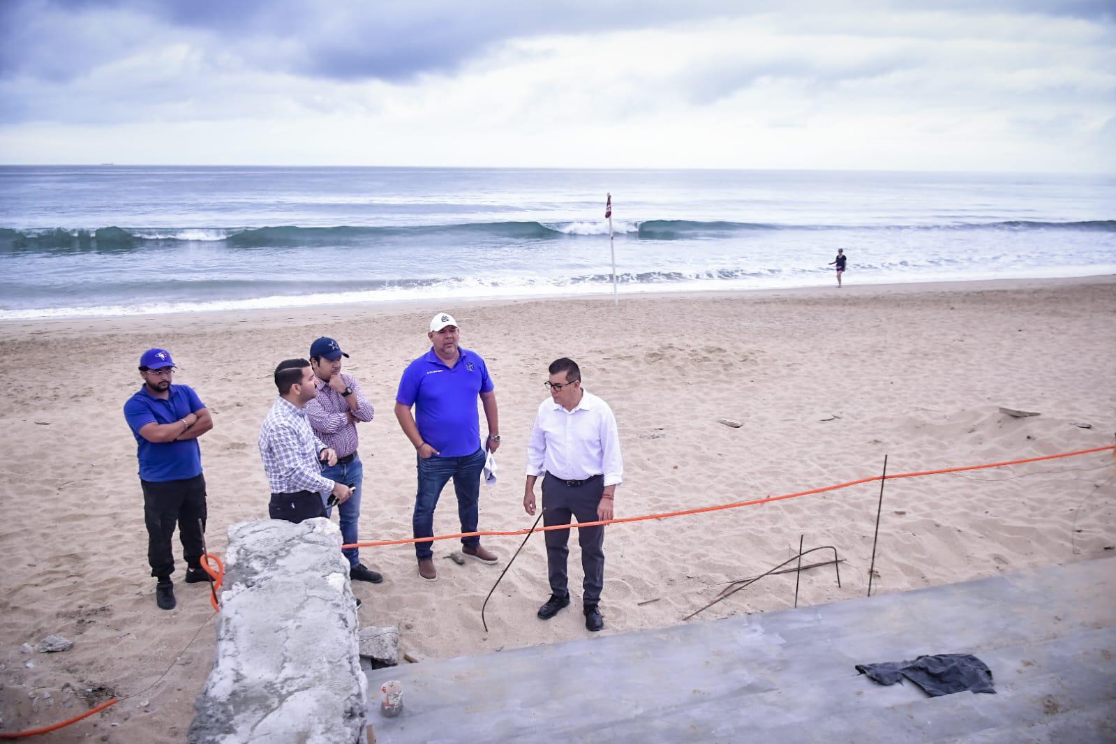 $!Prevén tener listos para Semana Santa dos de los tres nuevos accesos de playa en Mazatlán