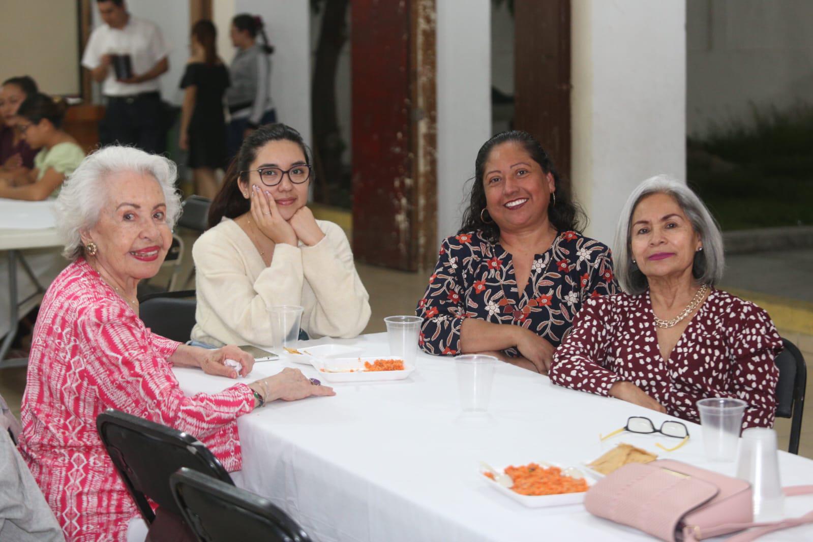 $!Irma Filippini, Irma Filippini (hija), Rosy Estrada y Rebeca Rojas.