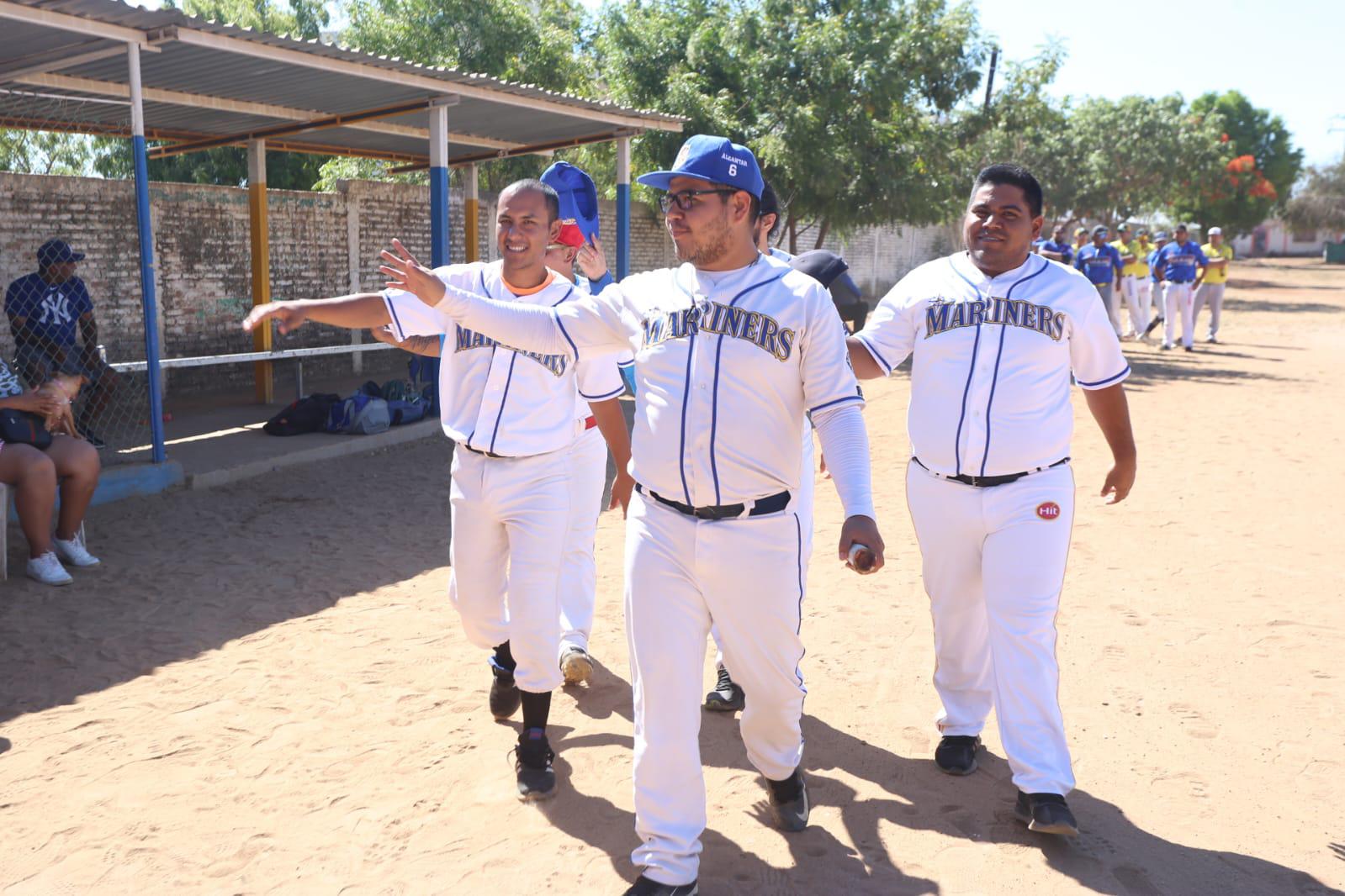 $!Cantan playball en Liga de Beisbol Sabatina, en Club Polluelos