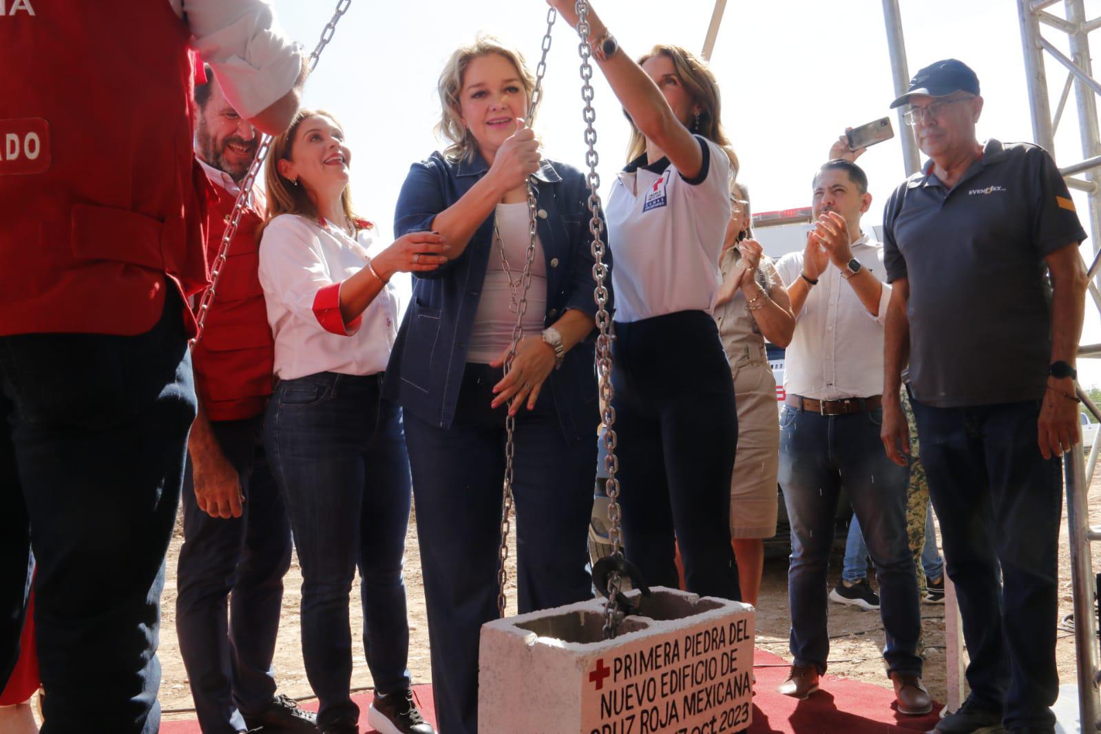 $!Colocan primera piedra de la base sur de Cruz Roja en Culiacán