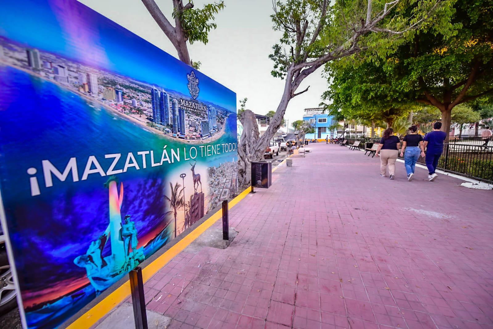 $!Inauguran la rehabilitación de la Plazuela Zaragoza en Mazatlán