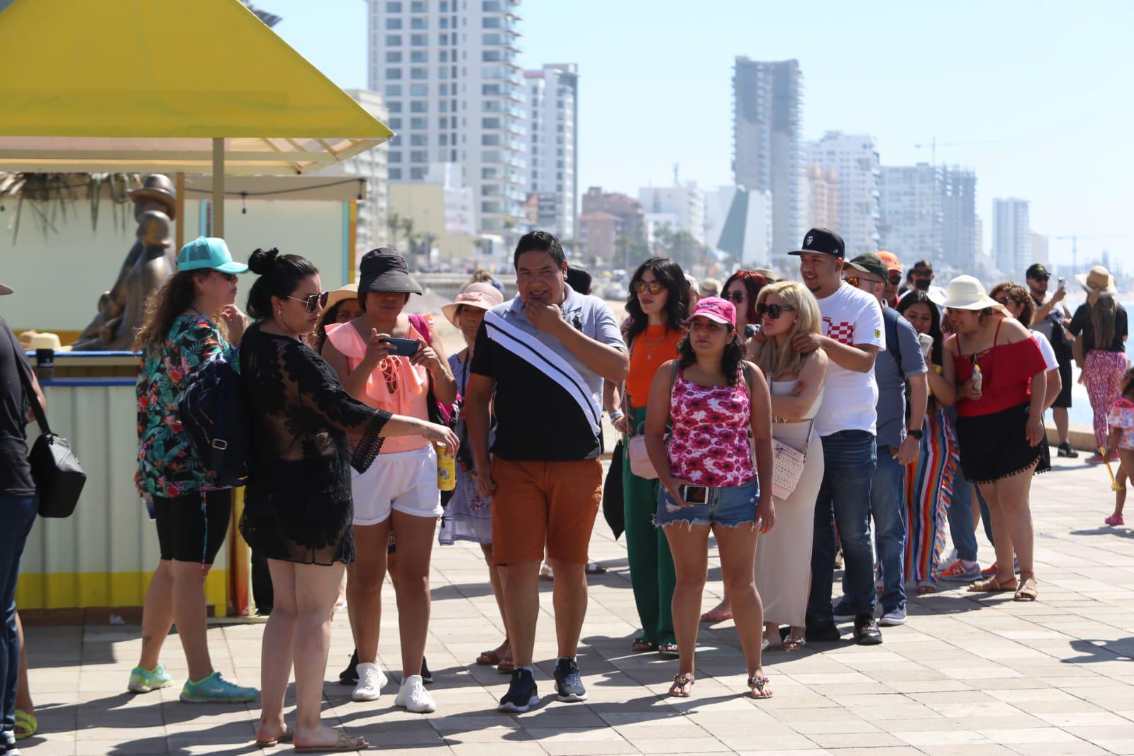 $!Tiene Mazatlán lleno total de turistas por Carnaval