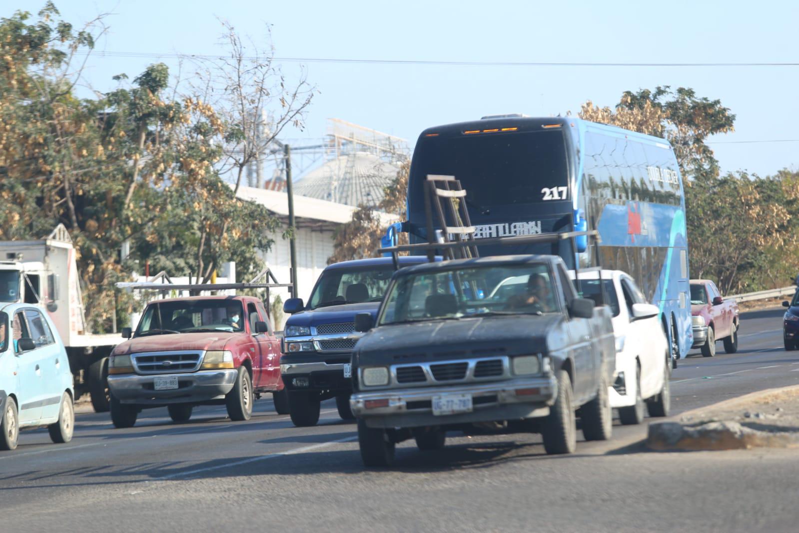 $!Alertan colapso vehicular en Mazatlán por Semana Santa