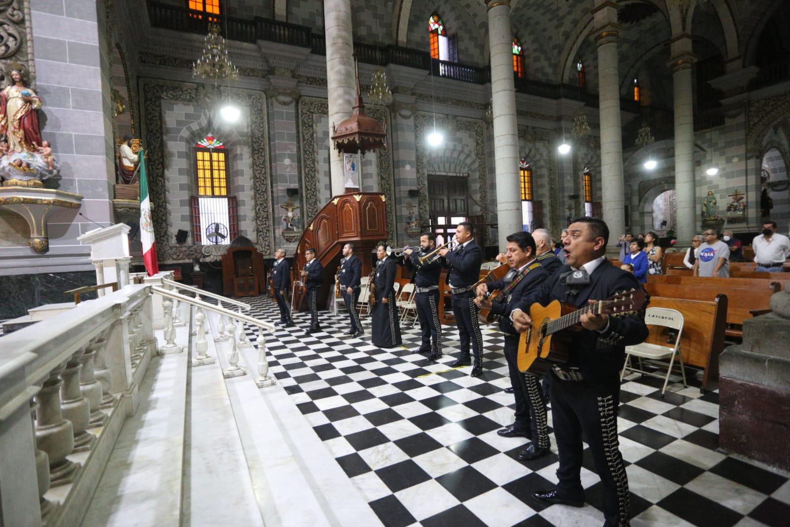 $!De manteles largos la Diócesis de Mazatlán; festeja este jueves a la Patrona de Catedral