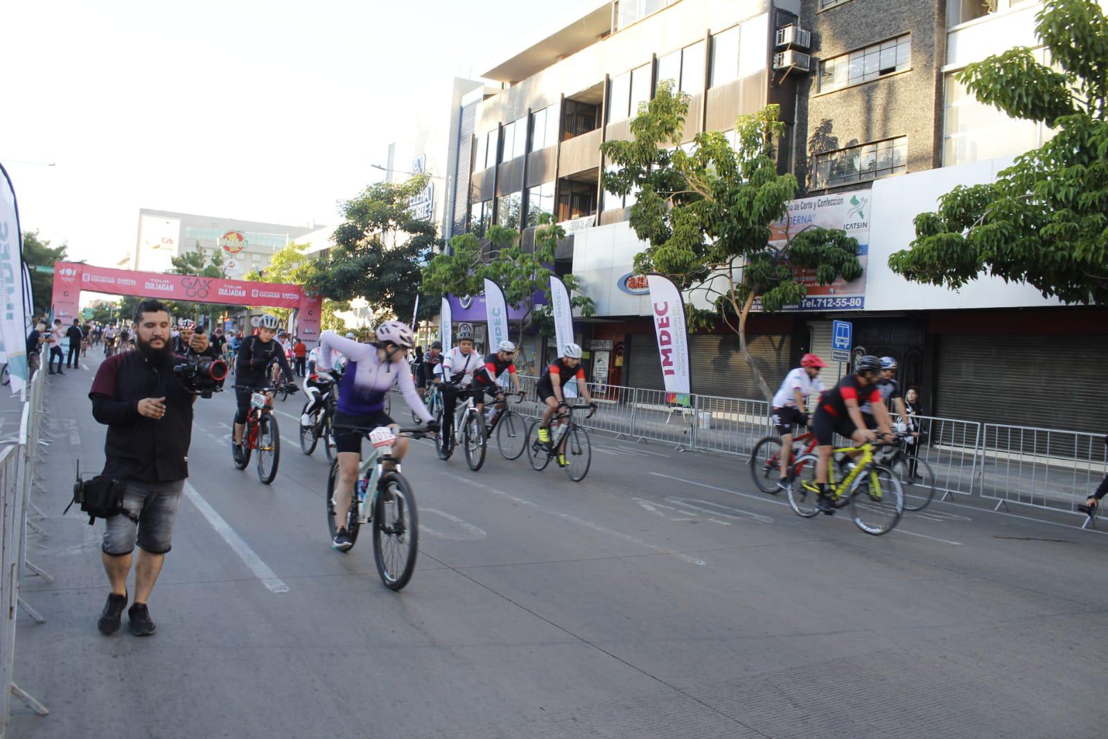 $!Un millar de ciclistas participan en el Gaxgo Tour Culiacán 2022