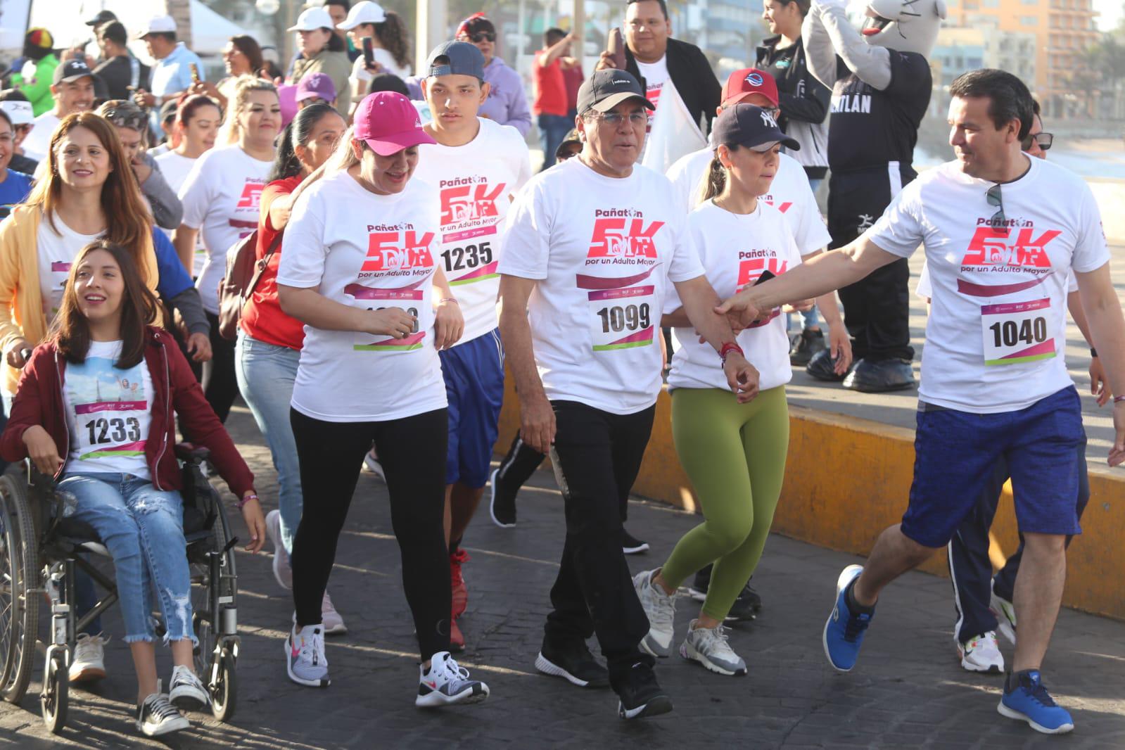 $!Celebran el primer Pañatón en Mazatlán; recaudan 800 paquetes