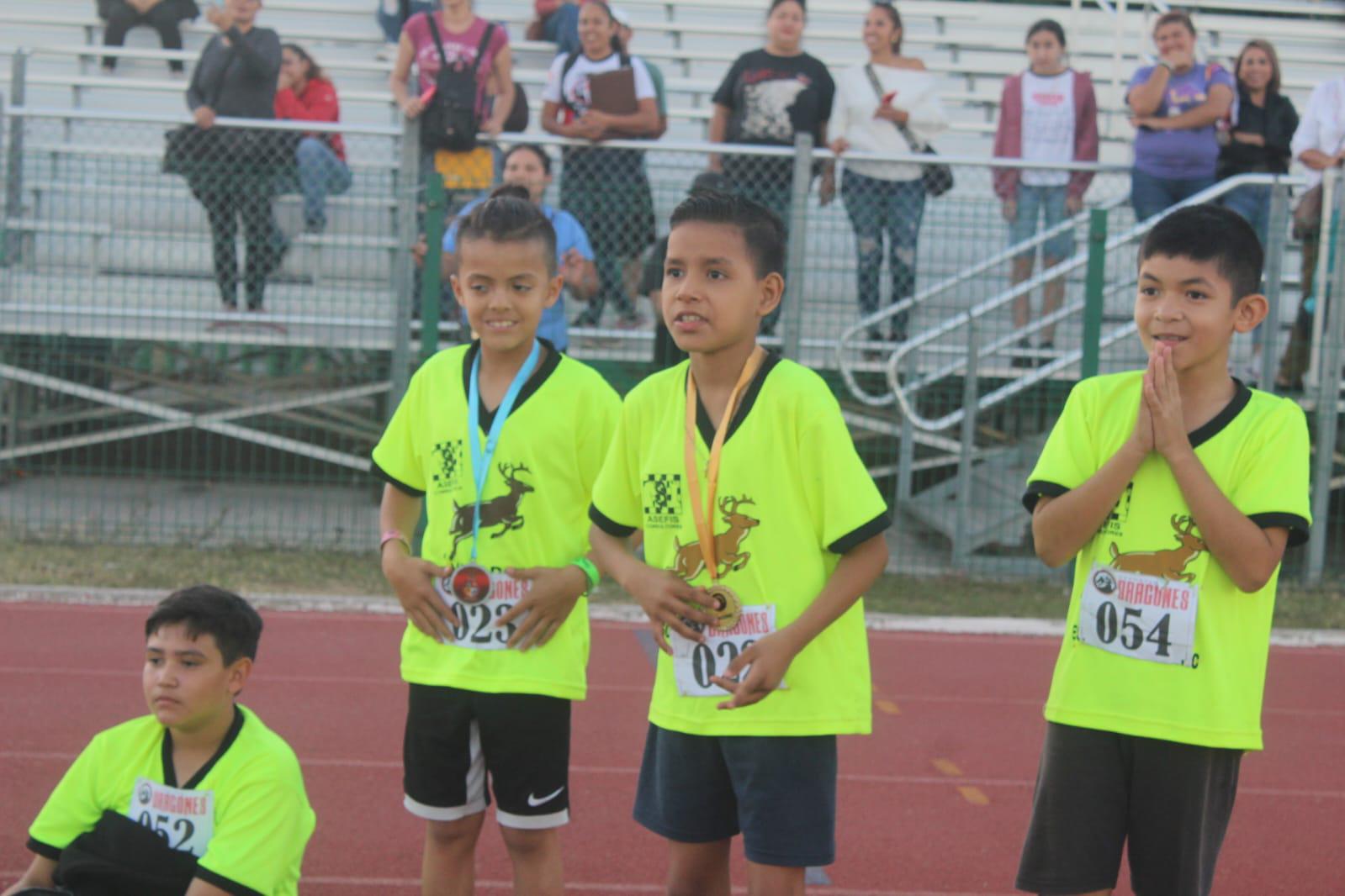 $!Festeja Club Dragones su Séptimo Aniversario con un festival atlético