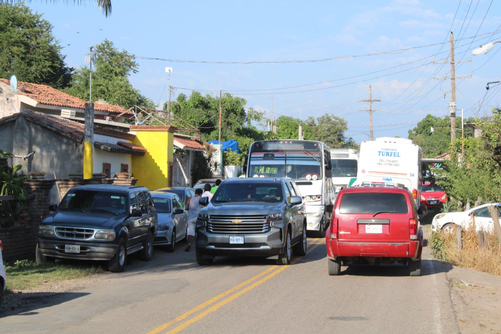 $!‘Acarrean’ gente a La Estación por visita de AMLO y Sheimbaun a Rosario