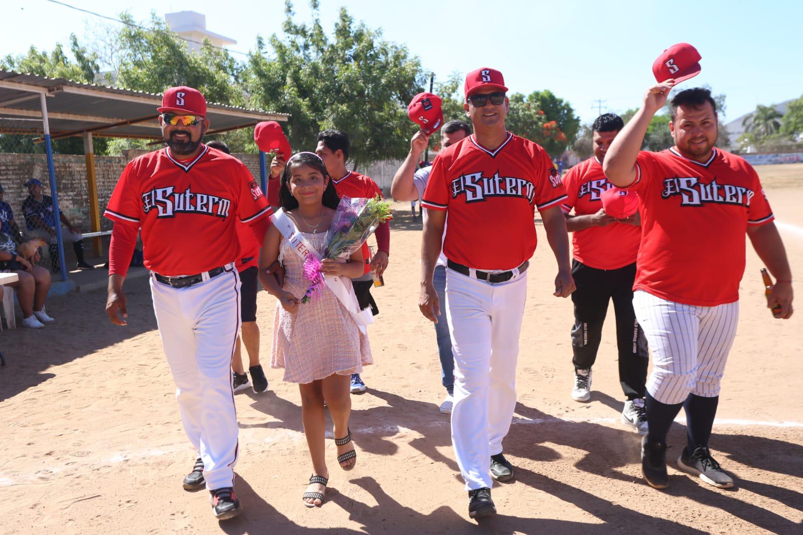 $!Cantan playball en Liga de Beisbol Sabatina, en Club Polluelos