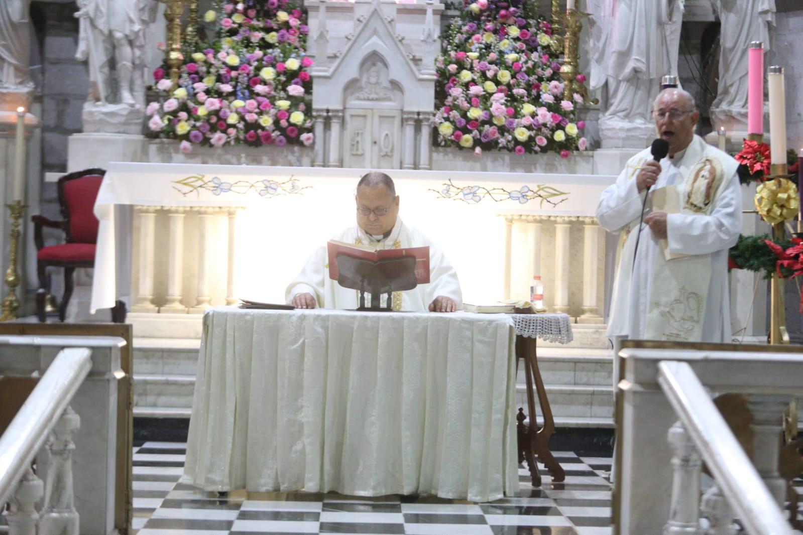 $!De manteles largos la Diócesis de Mazatlán; festeja este jueves a la Patrona de Catedral