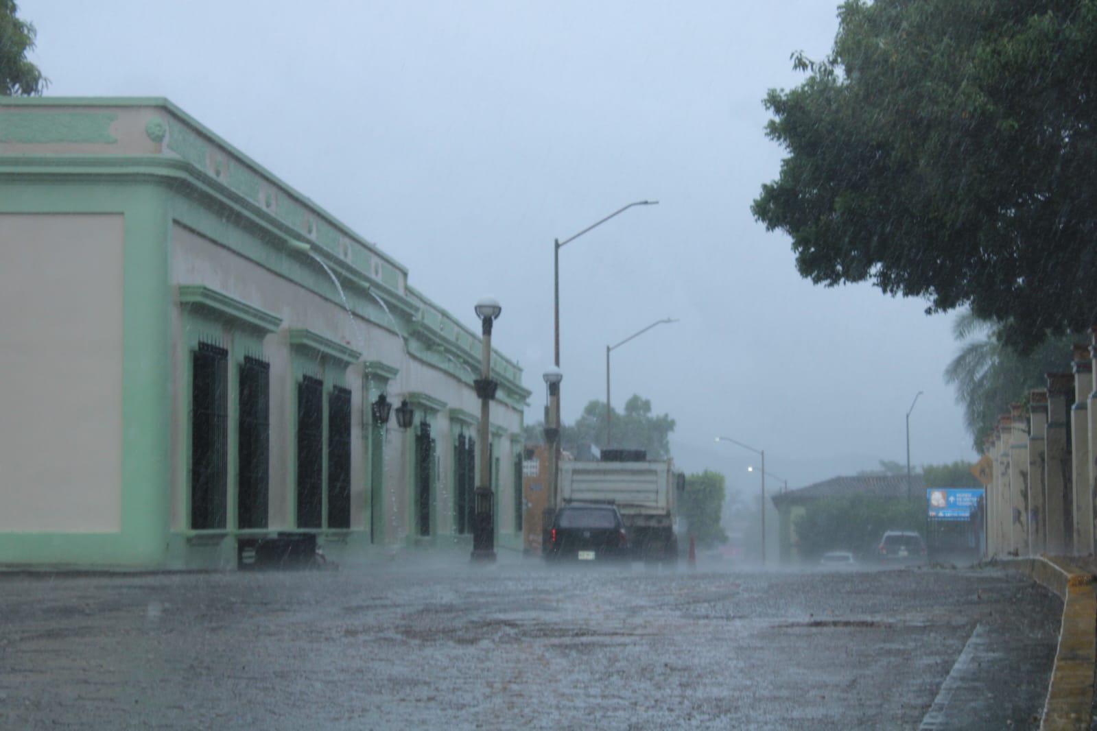 $!En Rosario, esperan que lluvias aminoren las altas temperaturas y estragos del estiaje