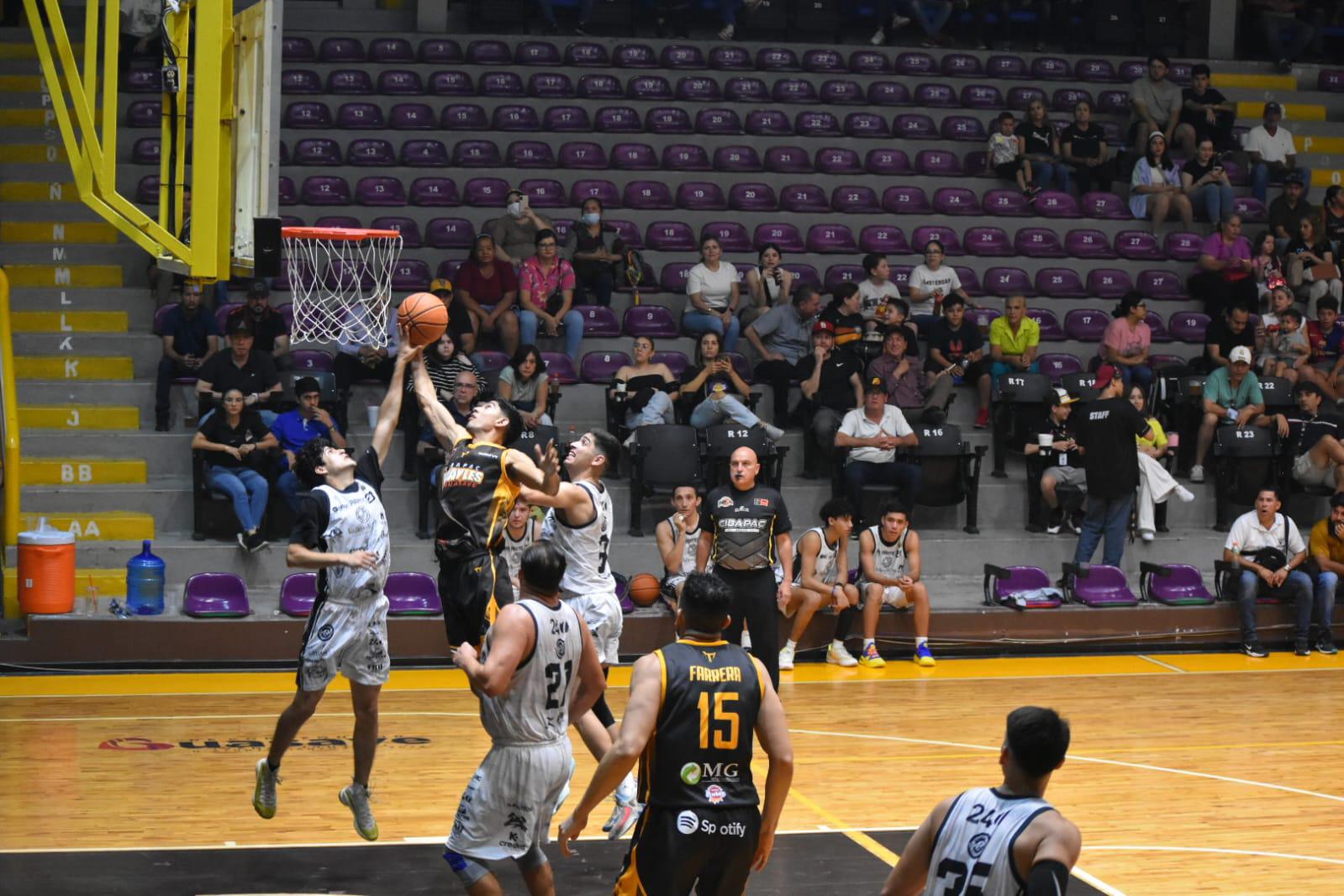 $!Frayles de Guasave se impone a Piratas Basketball de Mazatlán en vibrante partido