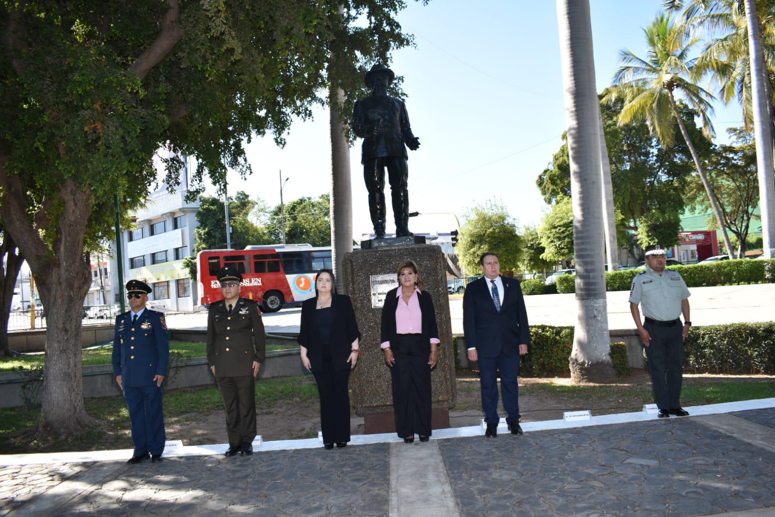 $!Conmemoran en Sinaloa el 103 aniversario luctuoso de Venustiano Carranza