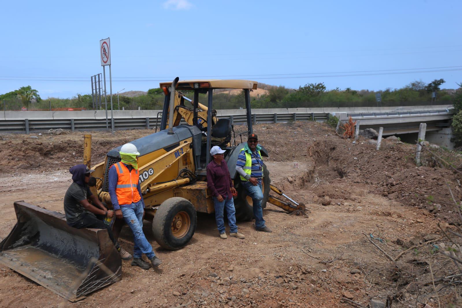 $!Colocan la primera piedra de Puente de Veredas, en Mazatlán