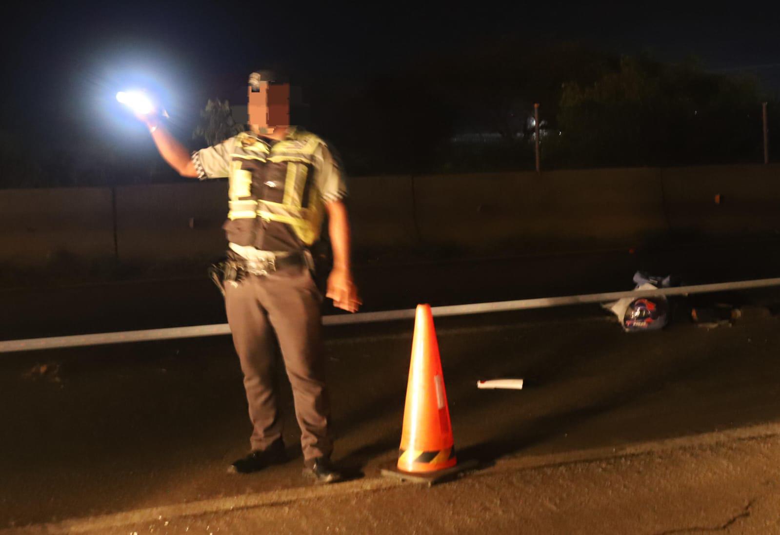 $!Muere mujer al derrapar en motocicleta en la Internacional al sur de Mazatlán