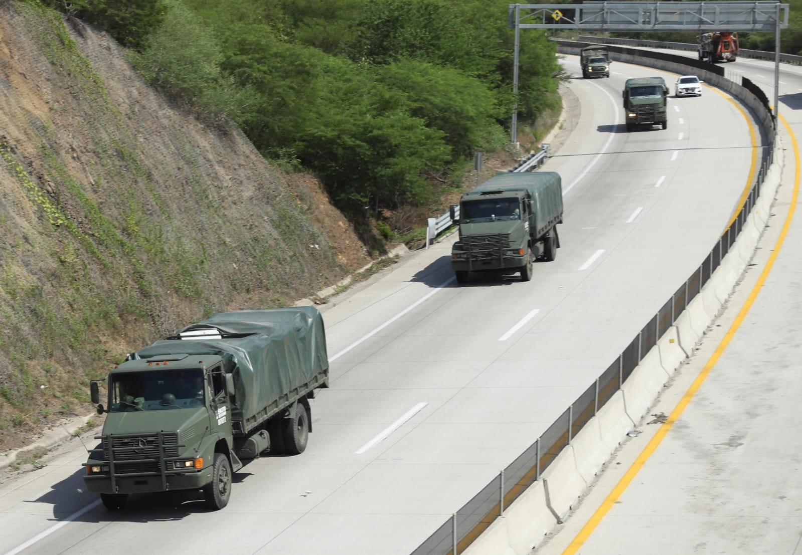 $!Llegan esta tarde a Mazatlán elementos del Ejército Mexicano para reforzar la seguridad en Sinaloa