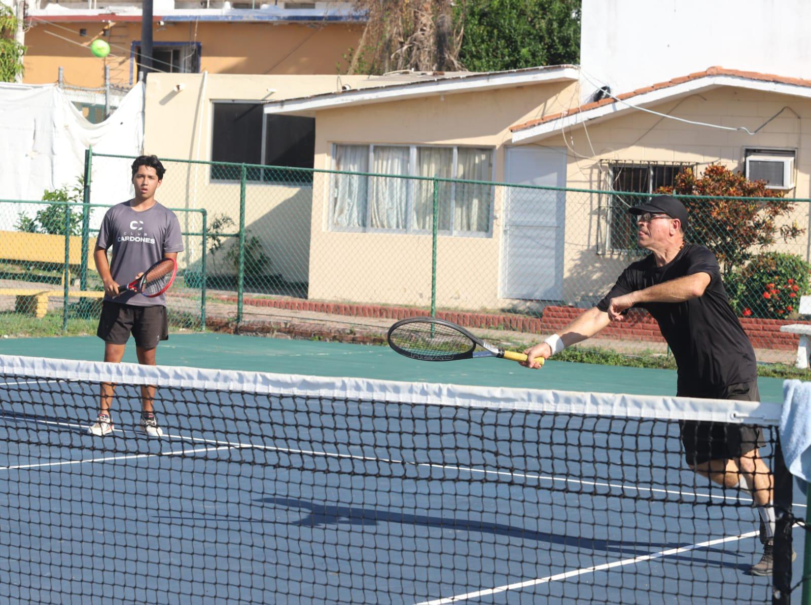 $!Se quedan cortos Aviña y Medrano, en Torneo del Racquet Las Gaviotas