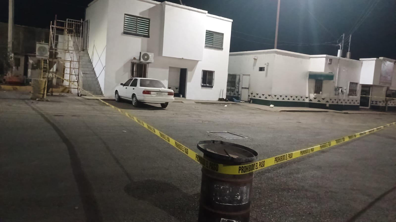 $!Asesinan a balazos a joven afuera de oficinas al sur de Culiacán