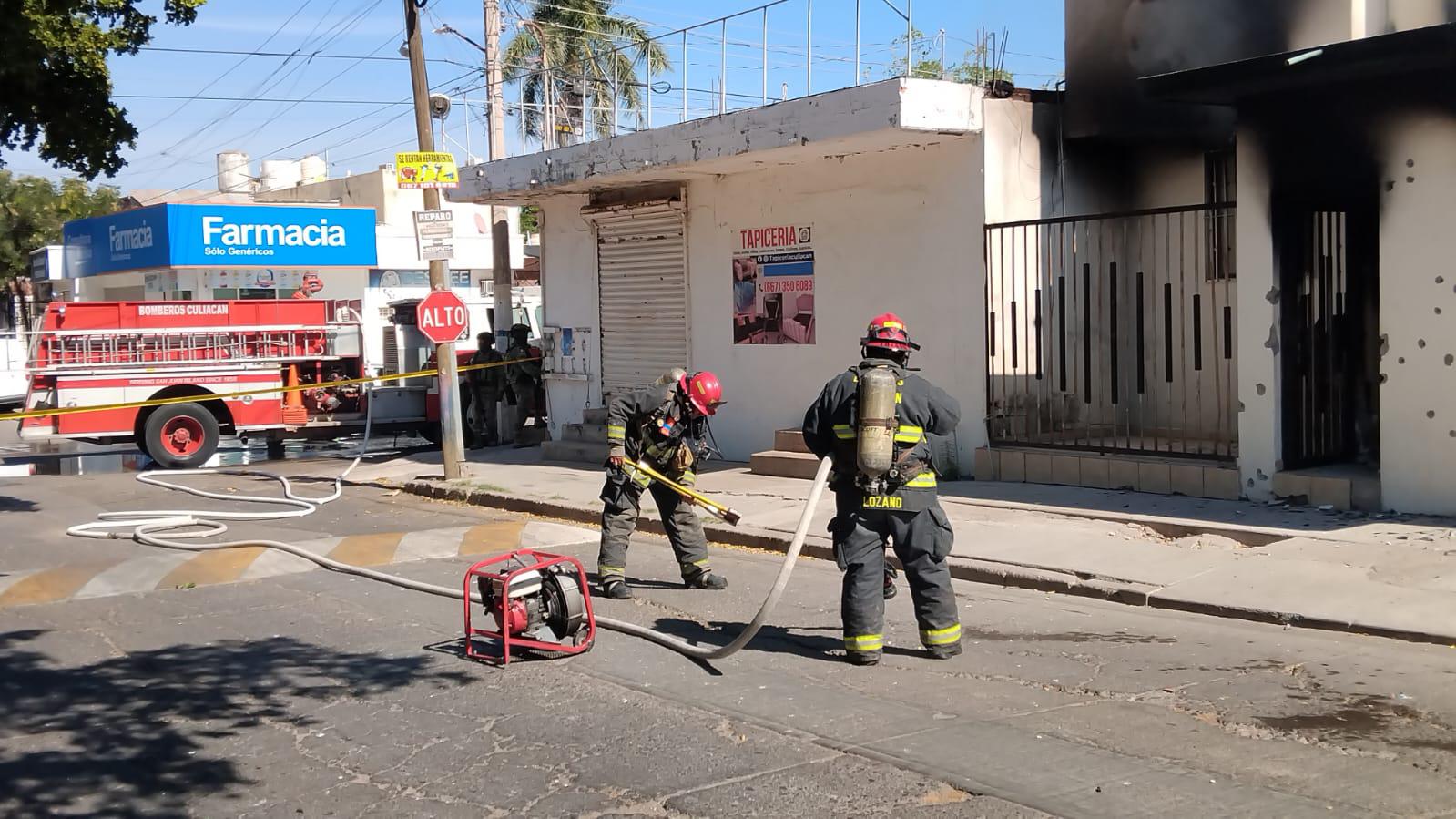 $!Incendian y balean casa en Villa Satélite, en Culiacán