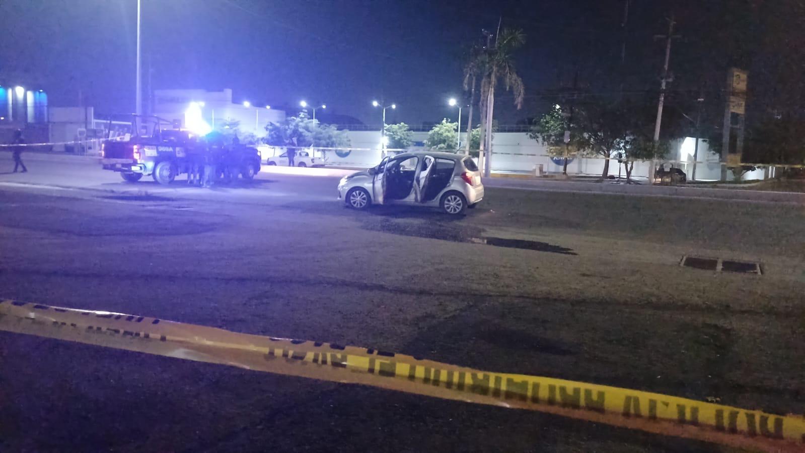 $!Ataque a balazos contra auto deja un hombre muerto en Culiacán