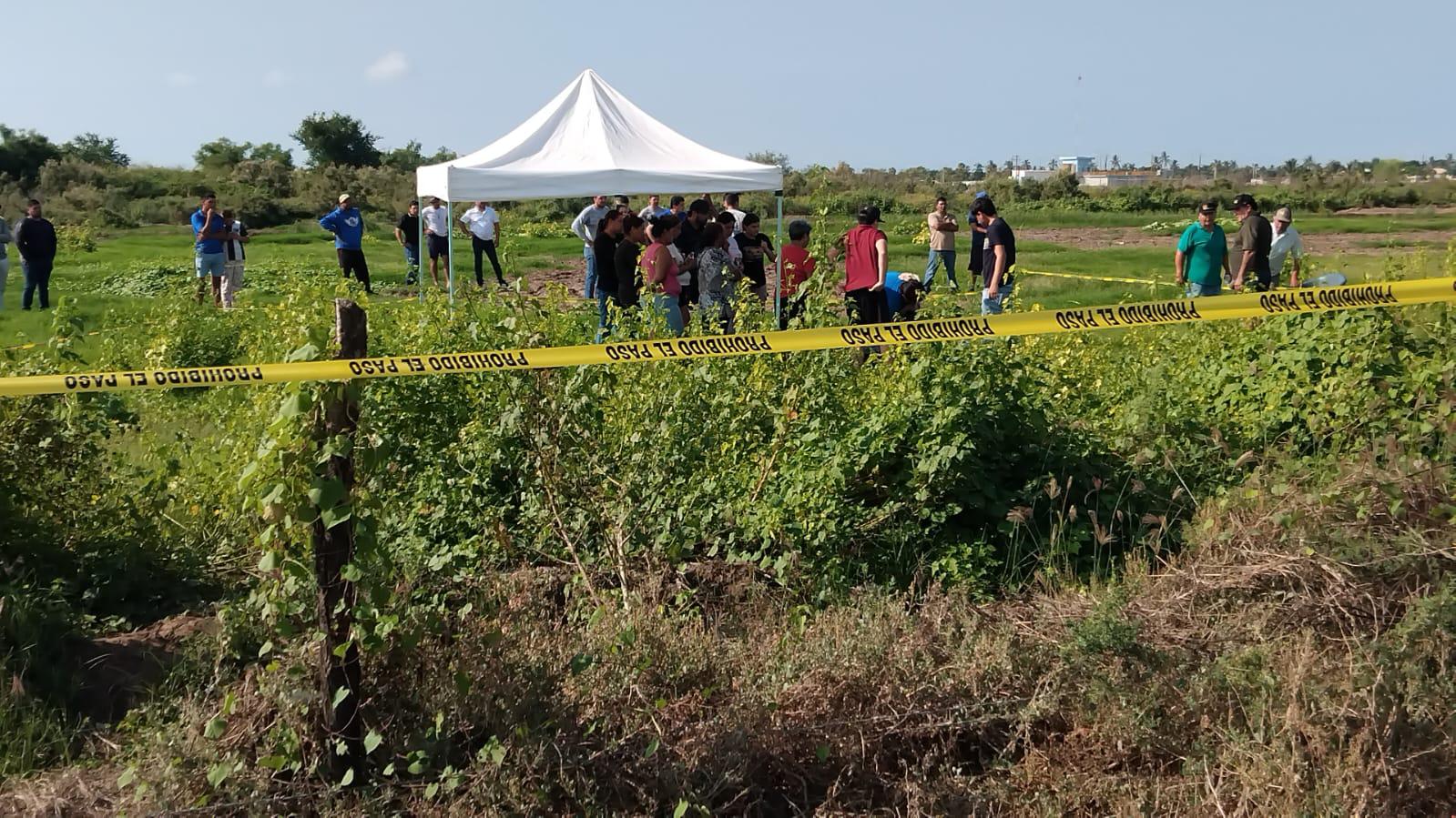 $!Fallece hombre tras volcadura antes de llegar a El Castillo, en Navolato