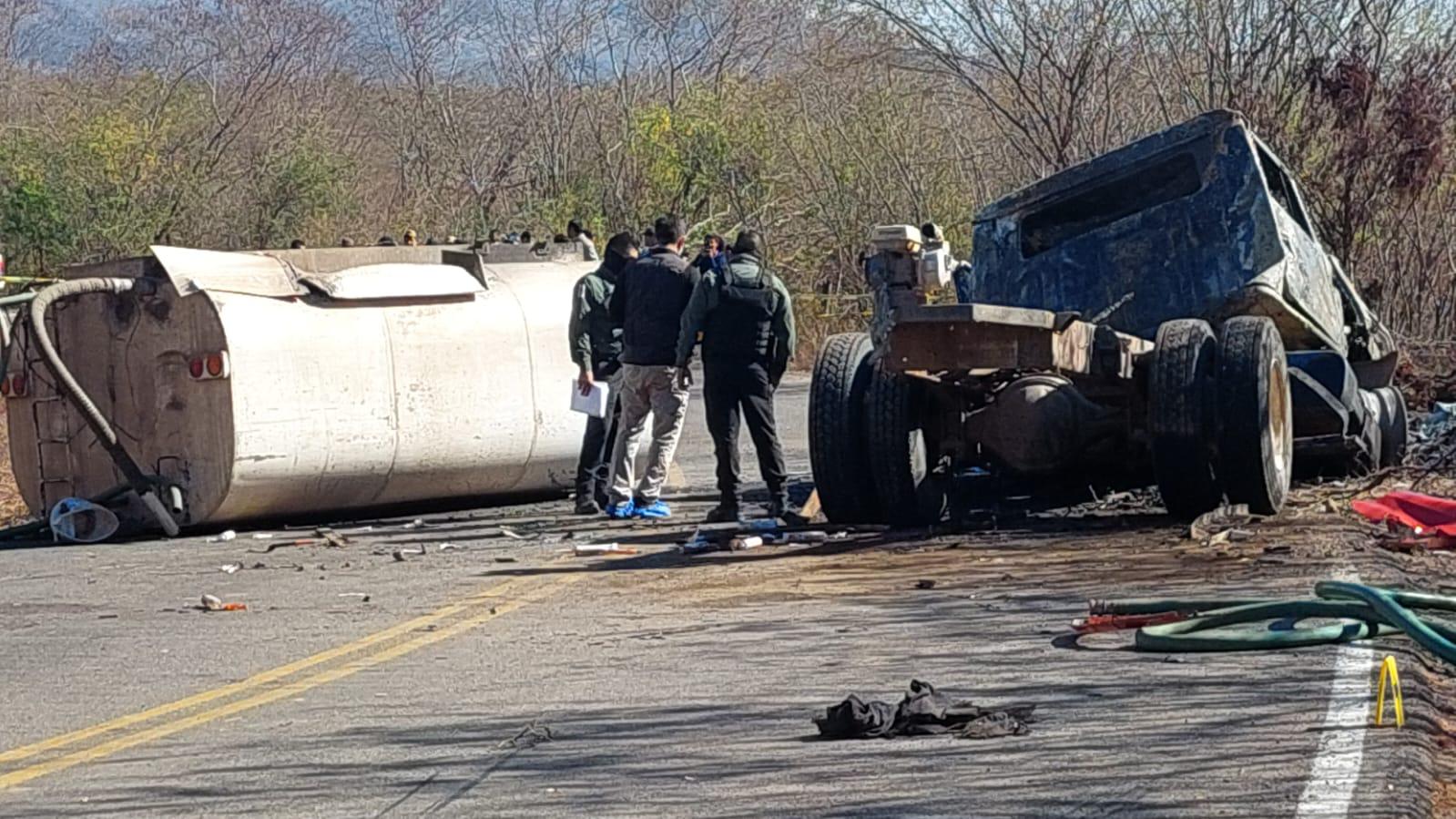 $!Mueren cinco en choque registrado en la carretera a Sanalona, en Culiacán