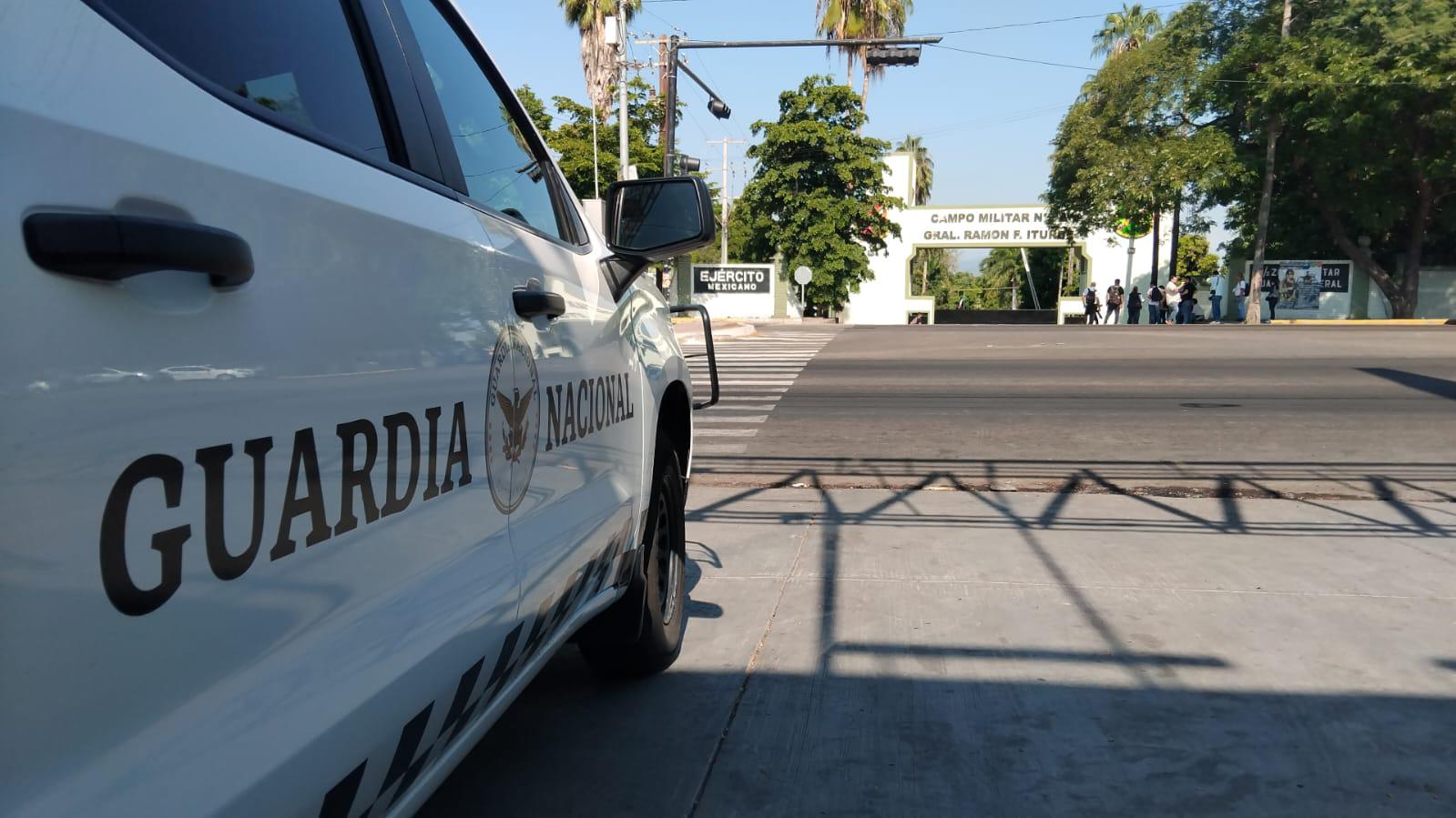 $!Arriban a Culiacán Omar García Harfuch y General Trevilla para encabezar reunión de seguridad