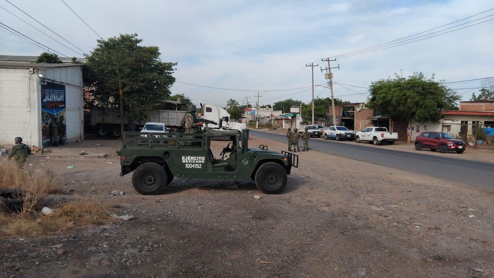 $!Encuentran a hombre asesinado en El Barrio, rumbo a Sanalona, en Culiacán