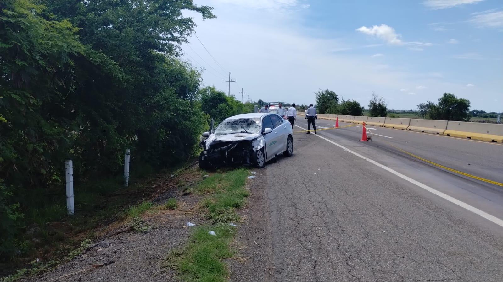 $!Choque por alcance en La Costera deja un muerto y un herido de gravedad