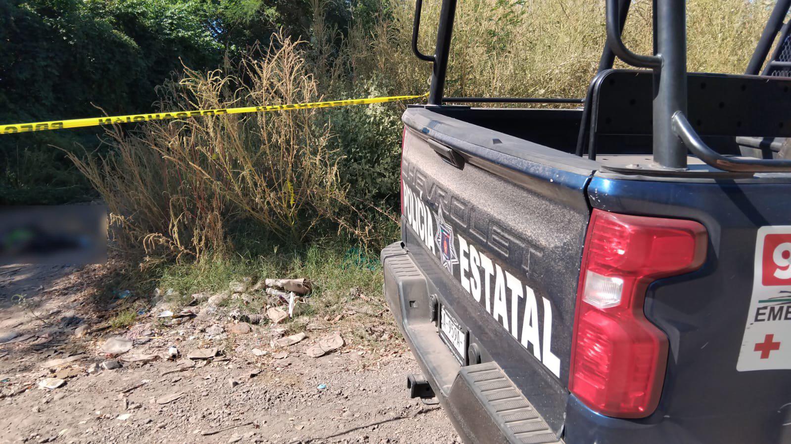 $!Hallan dos cuerpos en Aguaruto, Culiacán