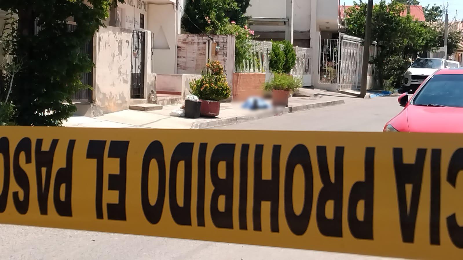 $!Asesinan balazos a un joven frente a un consultorio en la Francisco Villa, en Culiacán