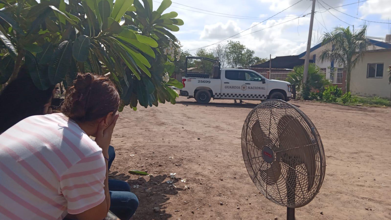 $!Menores quedan atrapados en balacera de Sánchez Celis; familiares exigen saber su paradero