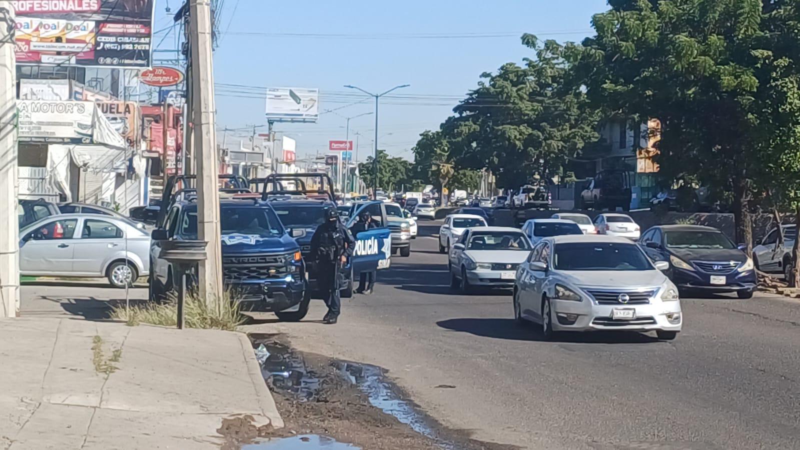 $!Grupo armado asesina a hombre por la avenida Federalismo, en Culiacán; estatales detienen a dos