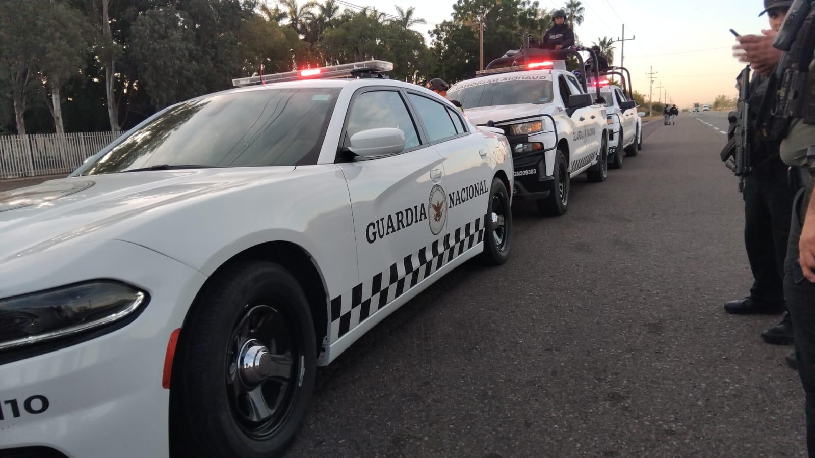 $!Amanecen 5 cuerpos apilados en la carretera Culiacán a Eldorado