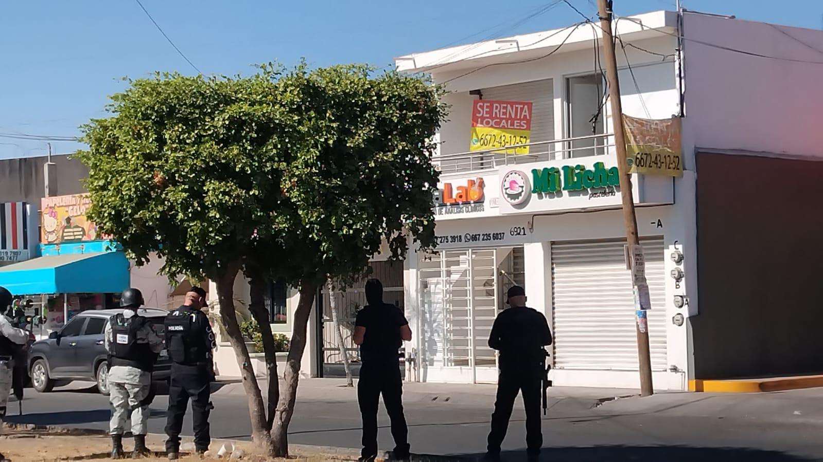 $!Fuerzas federales catean un local de Terranova, en Culiacán