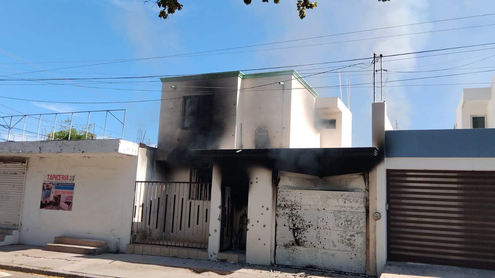 $!Incendian y balean casa en Villa Satélite, en Culiacán