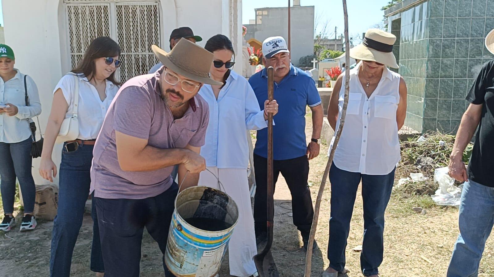 $!Recorre Alcalde de Escuinapa el panteón municipal Benito Juárez