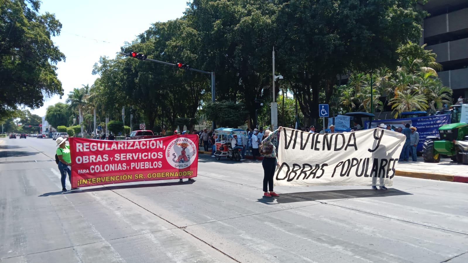 $!Agricultores extienden manifestación: van por casetas de Costa Rica y Cuatro Caminos