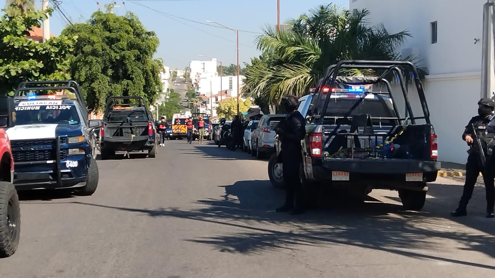 $!Asesinan a 3 en restaurante del sector Montebello, en Culiacán; uno de ellos era un mando de la Policía Municipal