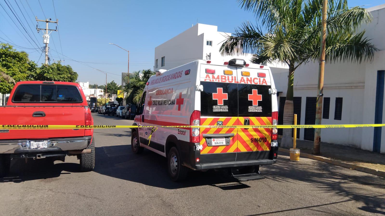 $!Asesinan a 3 en restaurante del sector Montebello, en Culiacán; uno de ellos era un mando de la Policía Municipal