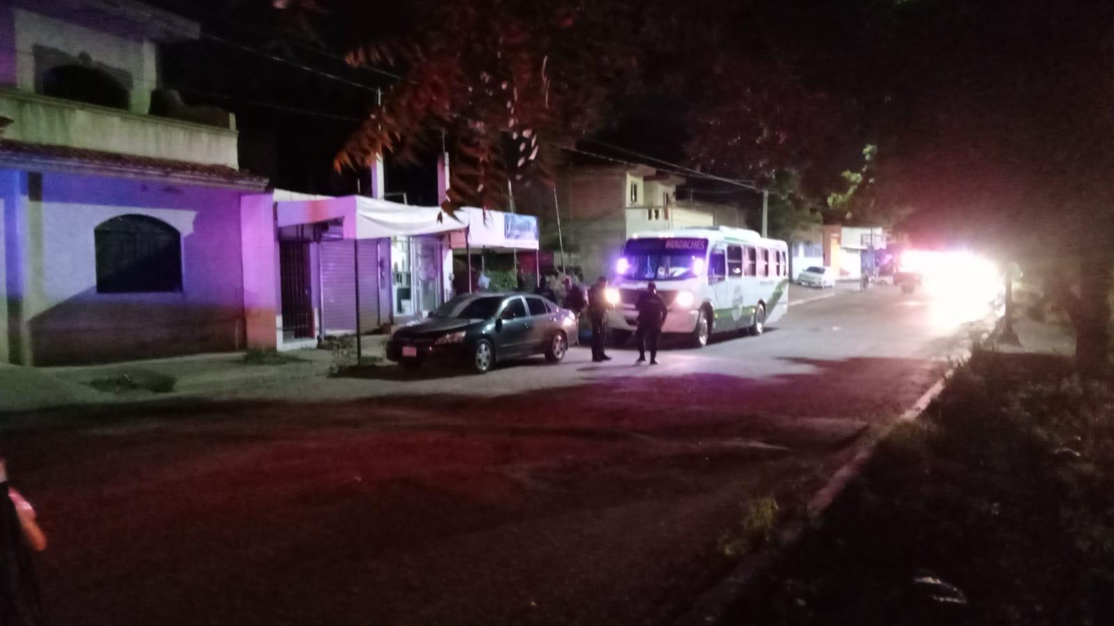 $!Asesinan a balazos a camionero en el bulevar Las Torres, en Culiacán