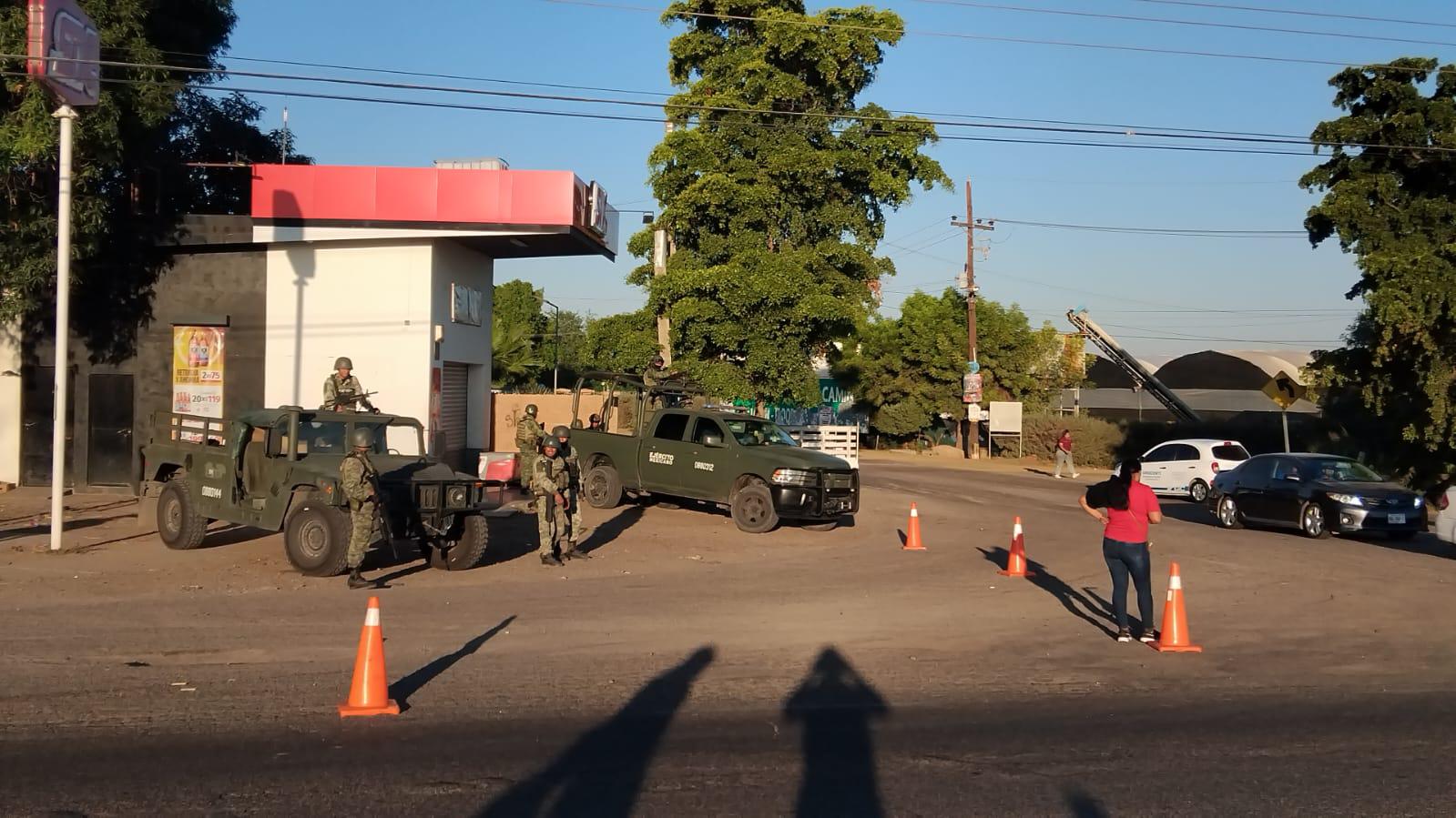 $!Amanecen dos asesinados sobre la carretera Culiacán-Eldorado