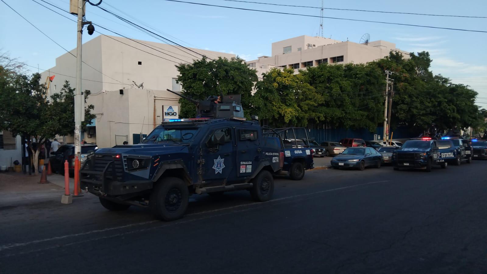 $!Disparan al interior del Hospital General viejo de Culiacán; Seguridad Pública dice que no hay muertos