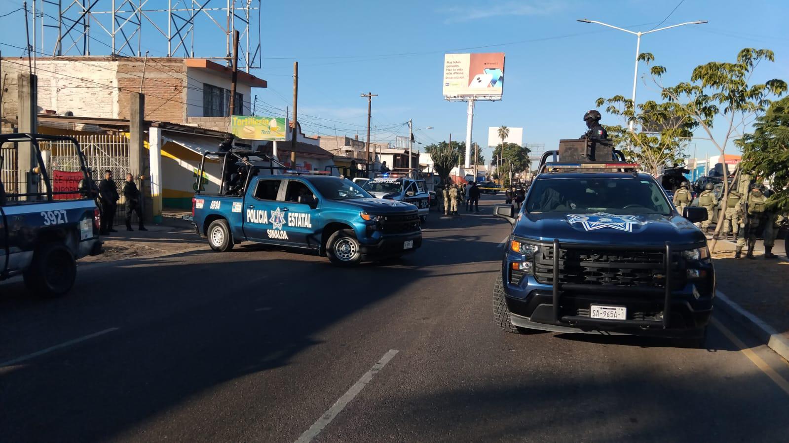 $!Atacan a policías estatales cerca del Aeropuerto Internacional de Culiacán; de cinco heridos, uno fallece