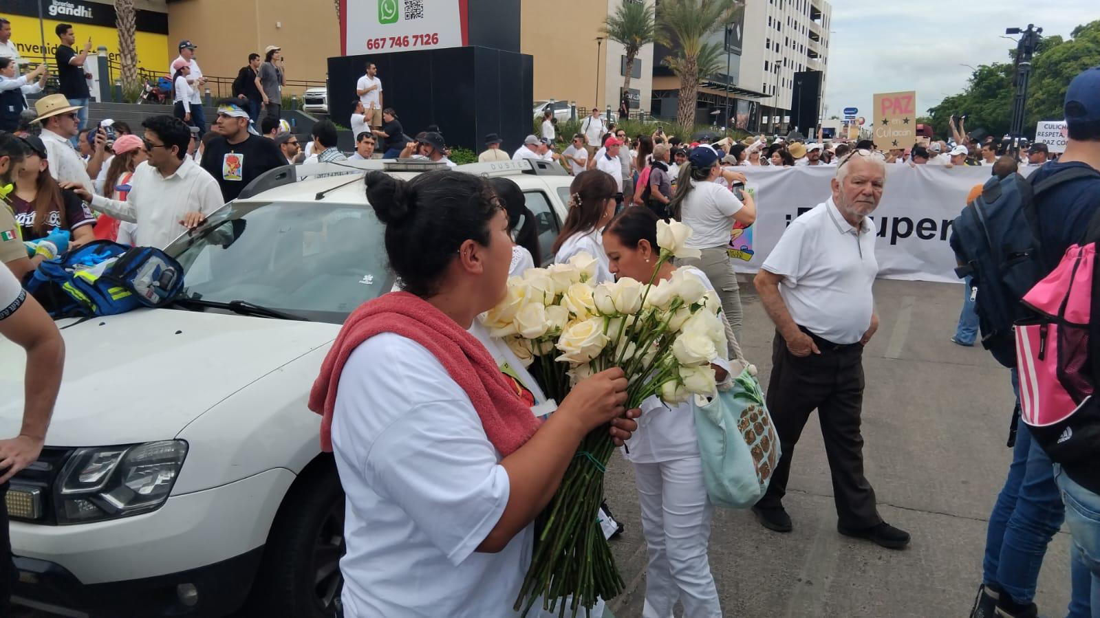 $!GALERÍA | Así fue la marcha ‘Culichis por la paz’